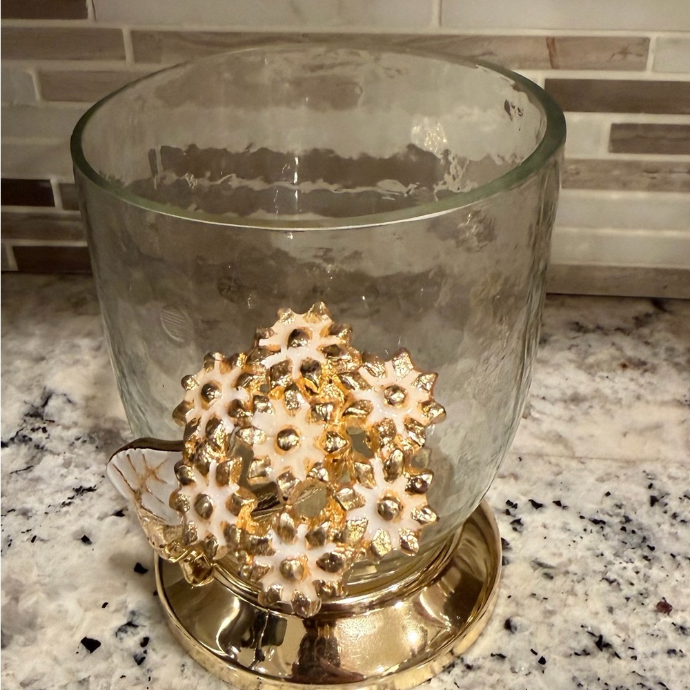 Elegant Gold Snowflake Candle Holder
